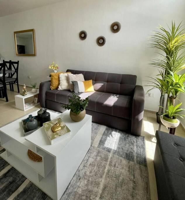 Casa Vallejo En Residencial Becquer *