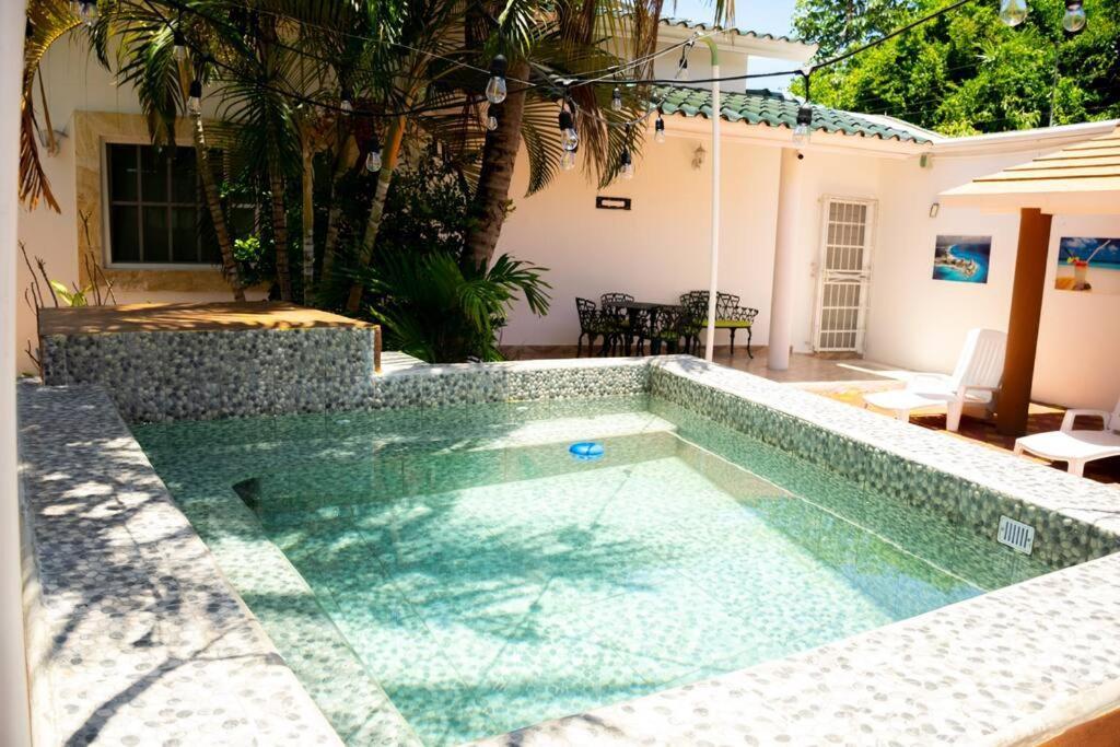 Cozy With Private Pool, Garden & Palapa Villa Cancún
