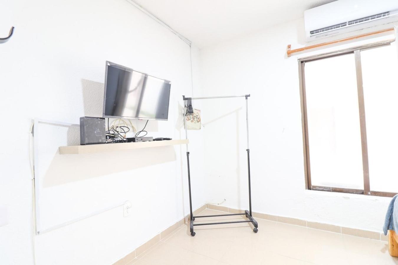1br In Marlin, Access And Pools