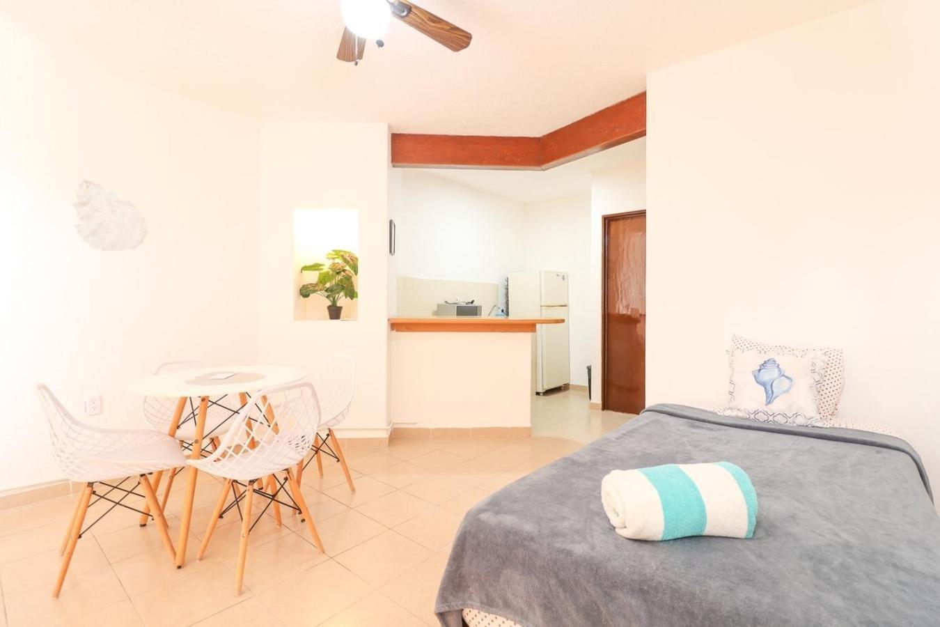 1br In Marlin, Access And Pools *
