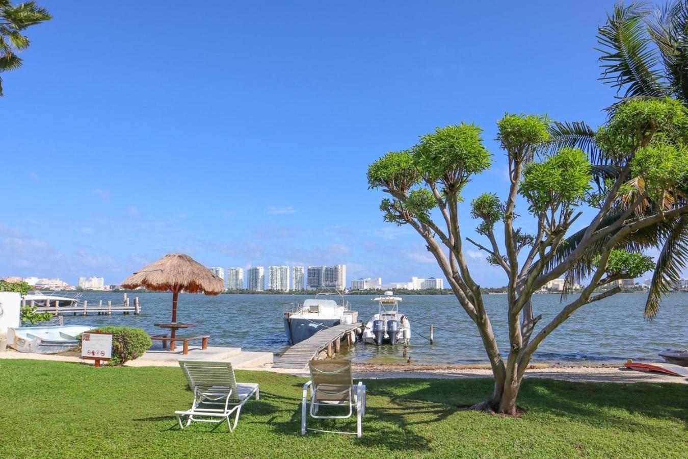 Apartamento 2br W/ Lagoon View & Pool In Zone Cancún
