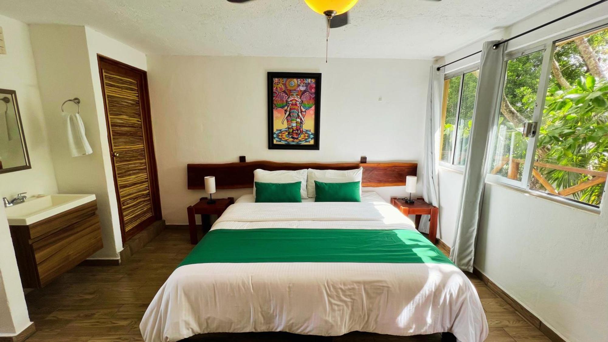 Hotel Tequila Cancun 4*