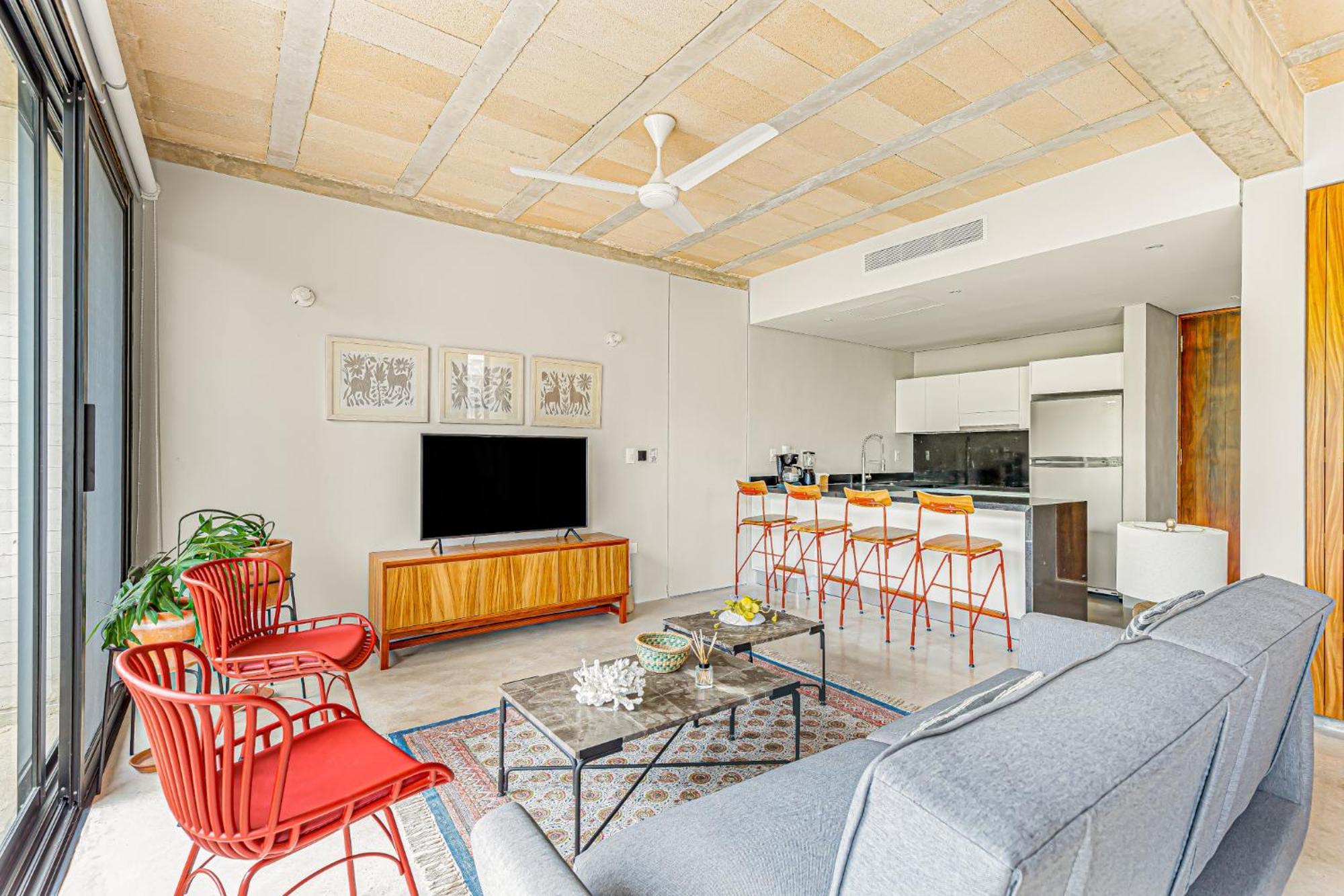 Spacious Large Loft With Pool *