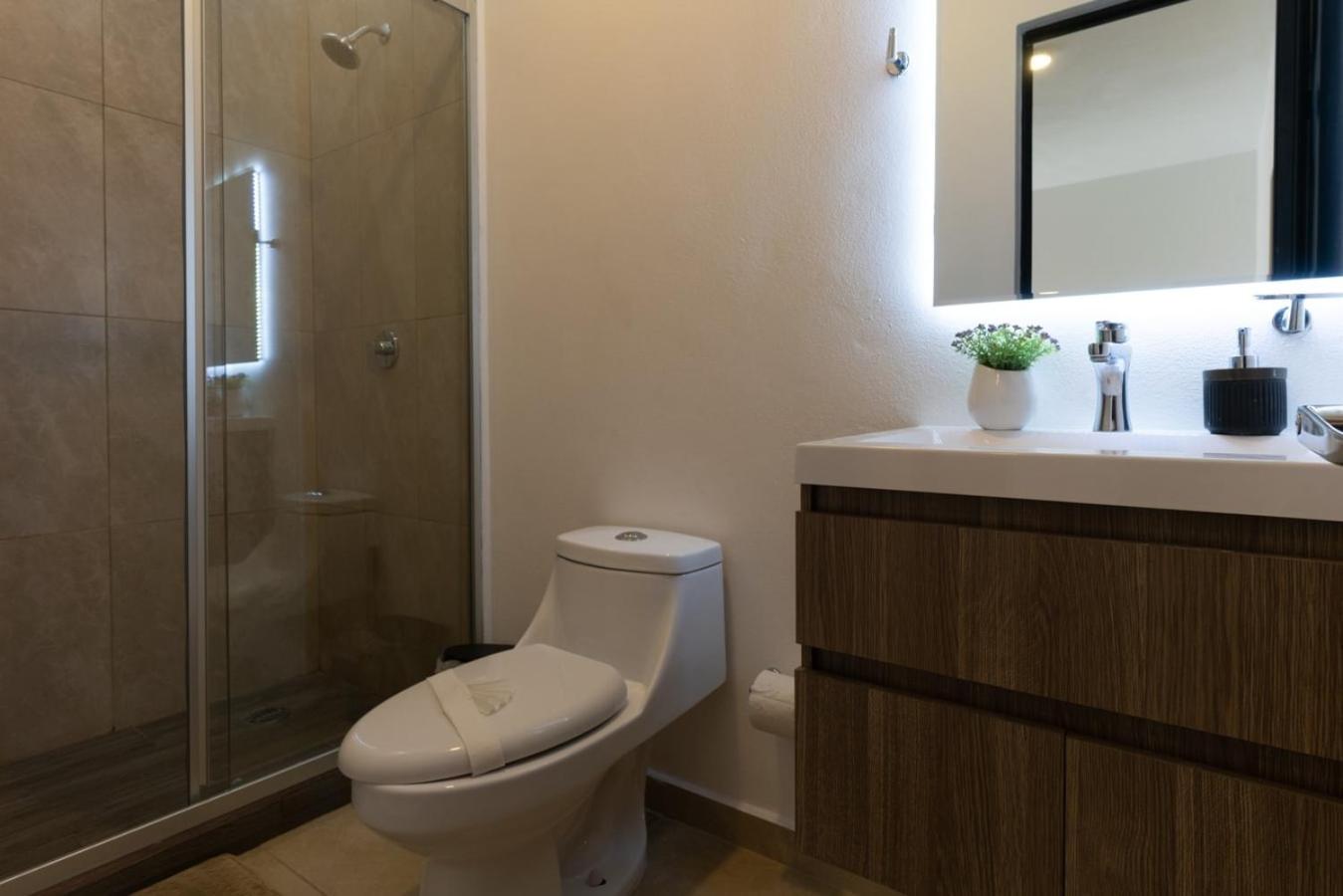 3br Modern House Located In Downtown's Heart Сasa de vacaciones *