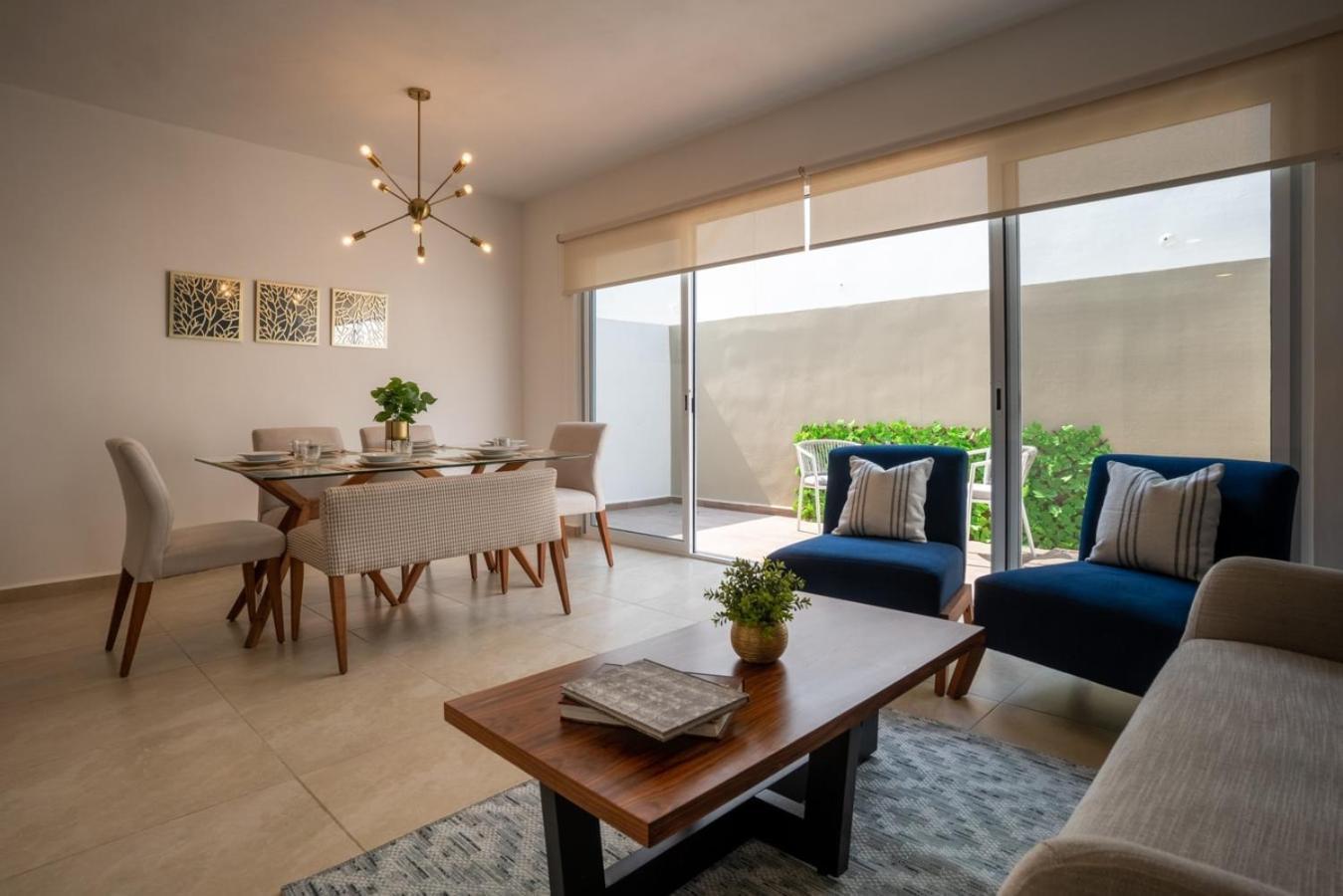 3br Modern House Located In Downtown's Heart Сasa de vacaciones *