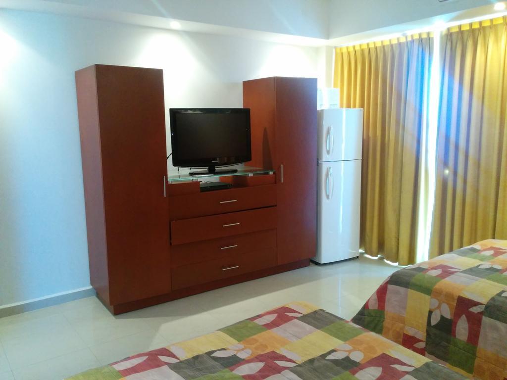 Zone Apartahotel