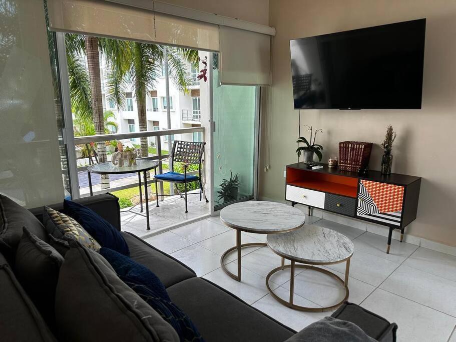 Hermoso Departamento Con Alberca Y Seguridad Cancun