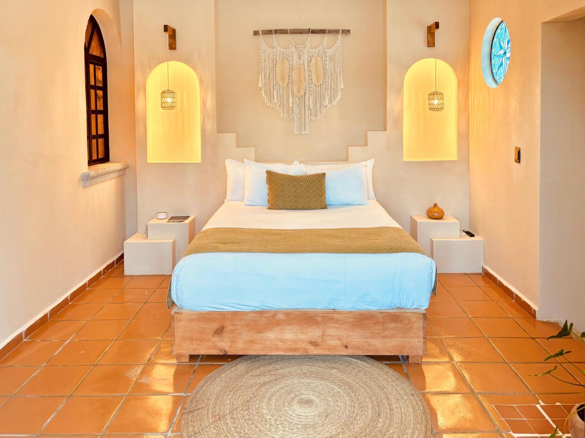 Hotel Enigmatic Experience