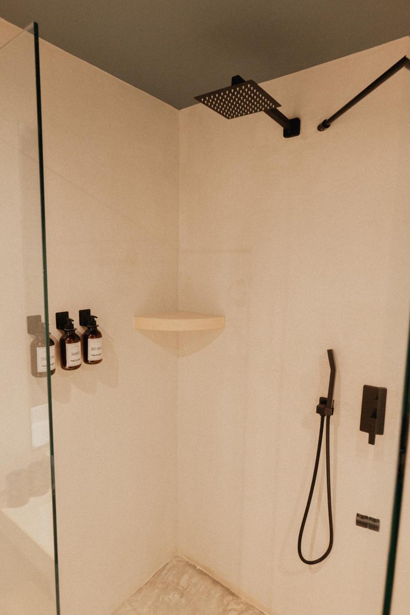 Ixum, Casa Boutique