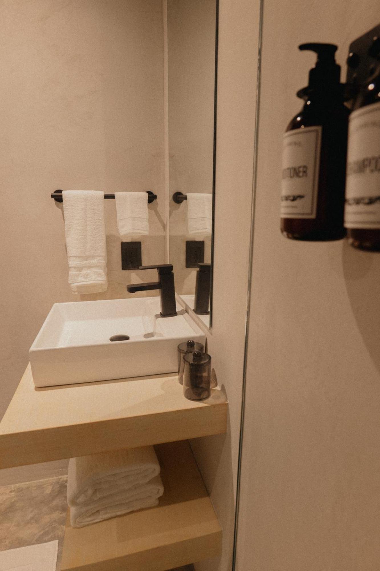 Ixum, Casa Boutique Hotel *