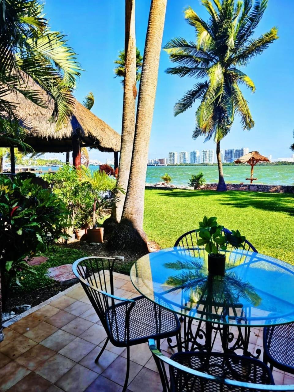 2br W/ Lagoon View & Pool In Zone