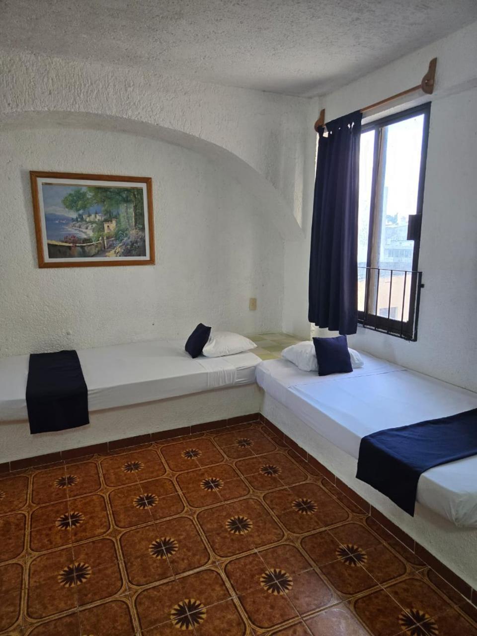 Ikaro Hotel