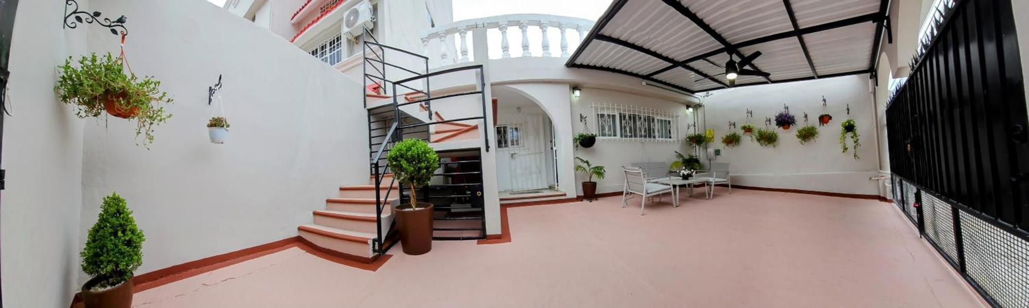 Book & Sleep Hotel *