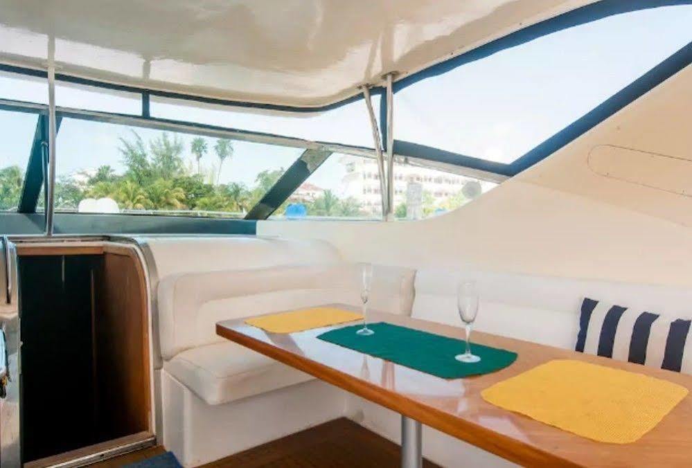 Hotel Boat And Bed Ocean View