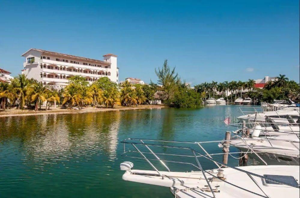 Hotel Boat And Bed Ocean View 2*