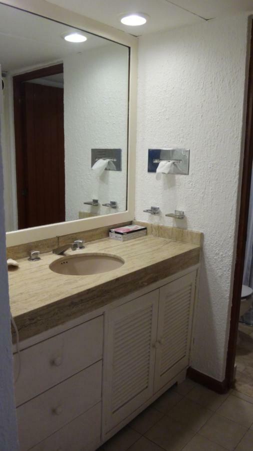 Apartamento Remodeled Studio In Beachfront Condominium
