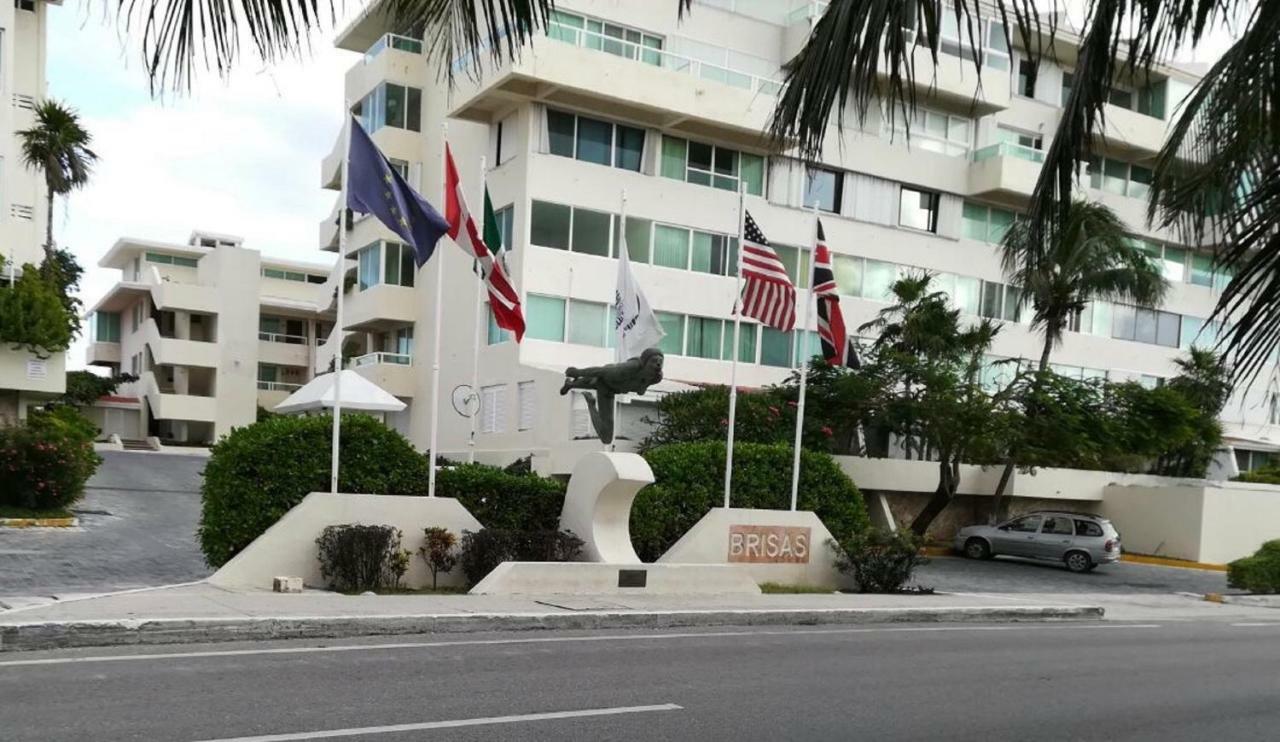 Apartahotel Brisas Beachfront Penthouses Cancún