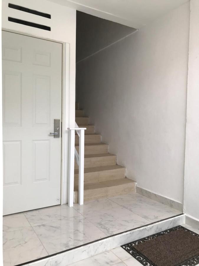 Apartamento Depto. Al Lado Del Muelle Ultramar Puerto Juárez *