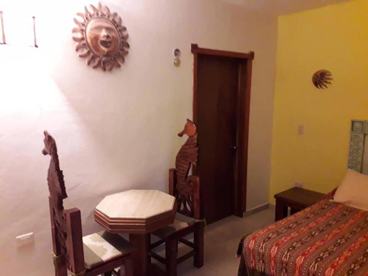 3 Near Ado Bus Terminal And 25 Min From/to Airport By Shuttle Pensión *