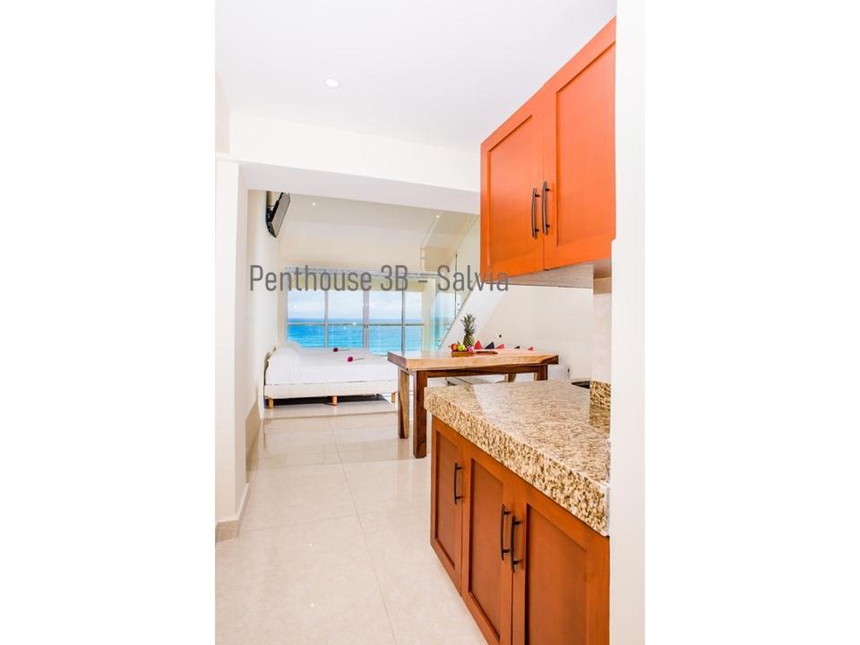 2 Story Oceanfront Penthouses On Beach! Apartahotel