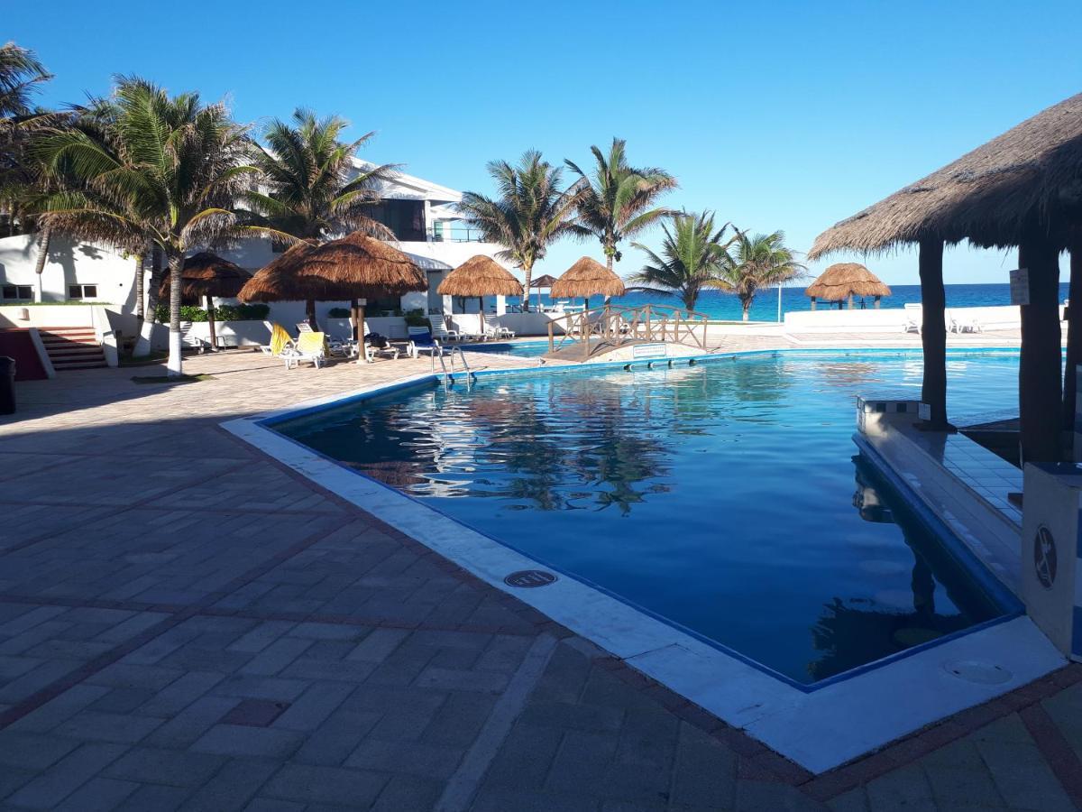 Brisas 10 Beachside Apartamento