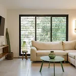 Totally Renovated Apartment 10 Min Away From Beach/Hot Neighborhood