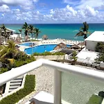 Apartment On The Beach With Terrace Ocean View, Brisas Cancun 01 By Beach & Ocean Apartments