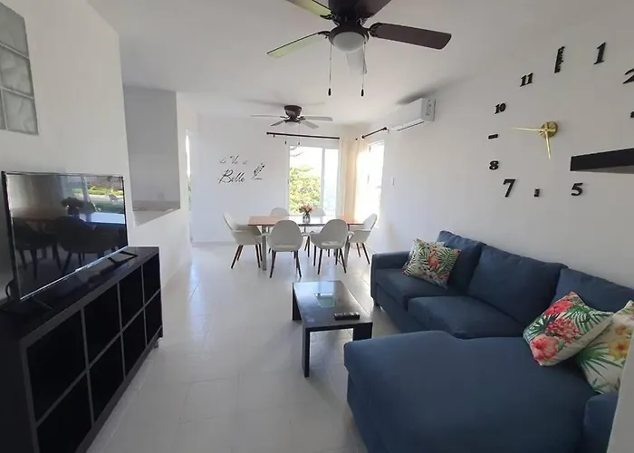Depa de 3 habs, 3 baños y piscina (Zona Hotelera)