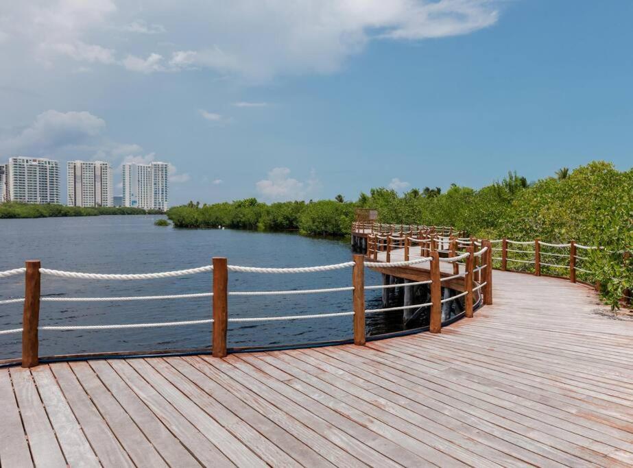Apartamento Oceanview 3 Bedroom Condo, Rooftop Pool&jacuzzi, Beach! Cancún