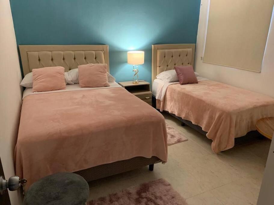 Apartamento Exclusivo Piscina, Jaccuzi, Céntrico.