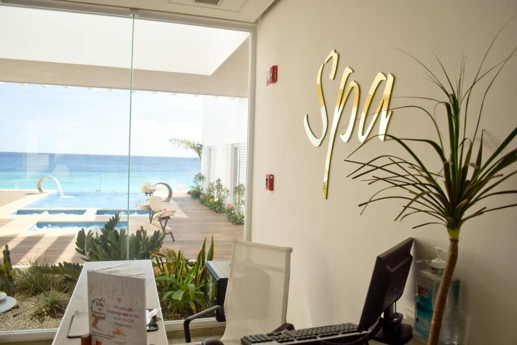 Lovely At The Beach, Stunning Ocean View #1209 Apartamento Cancún