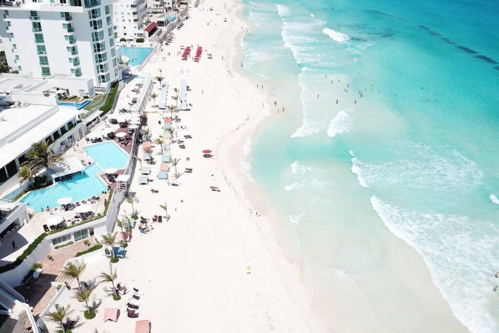 Lovely At The Beach, Stunning Ocean View #1209 Apartamento Cancún