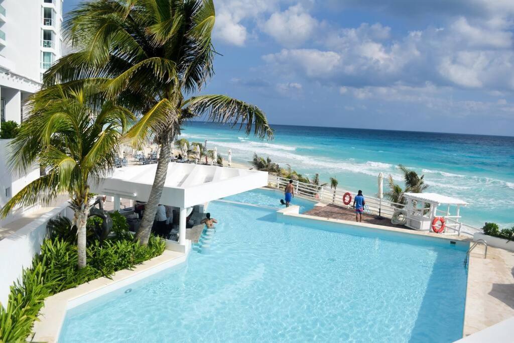 Lovely At The Beach, Stunning Ocean View #1209 Apartamento