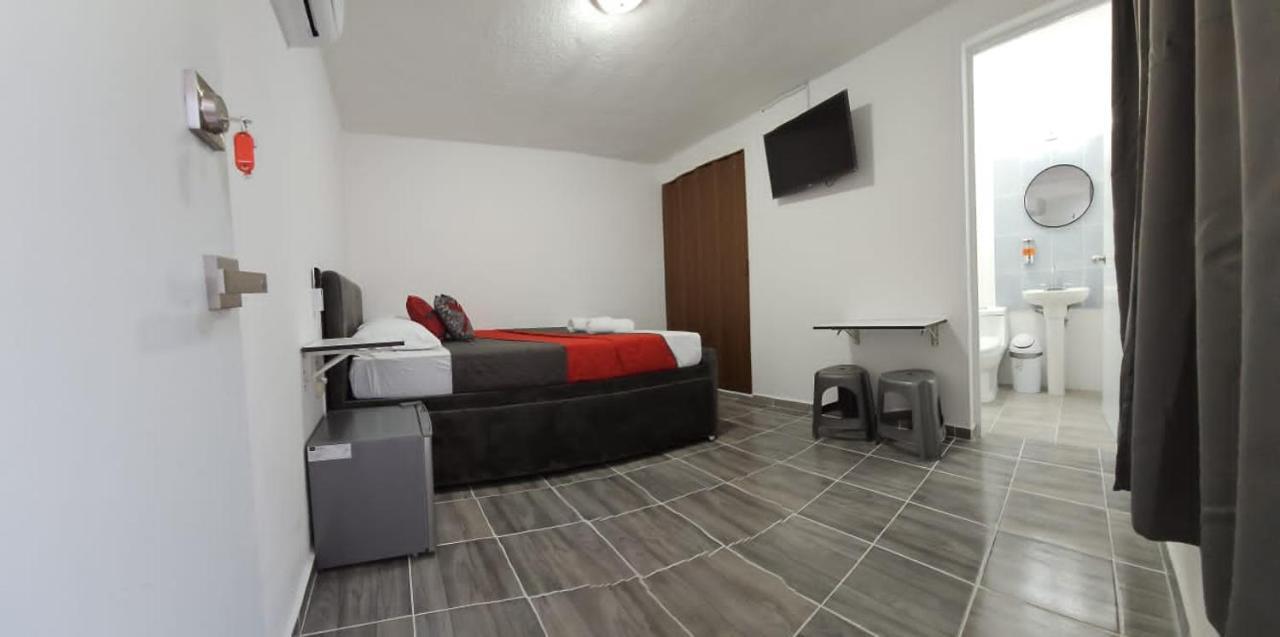 Book & Sleep Hotel *
