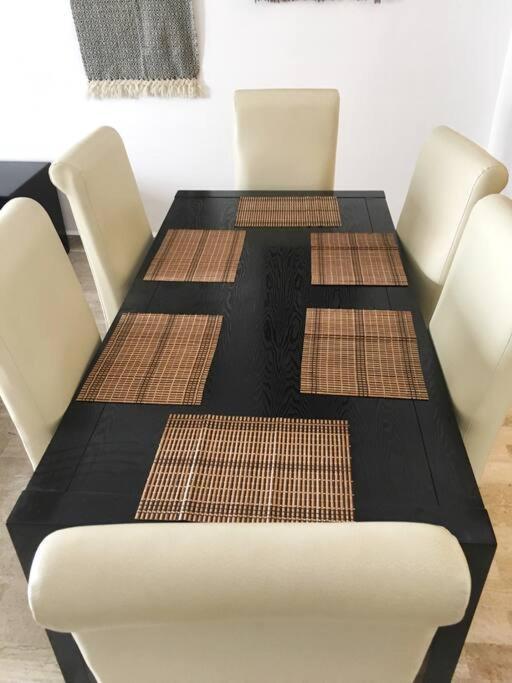 Apartamento Rooftop Penthouse 3 Bedrooms, Sleeps 8! *