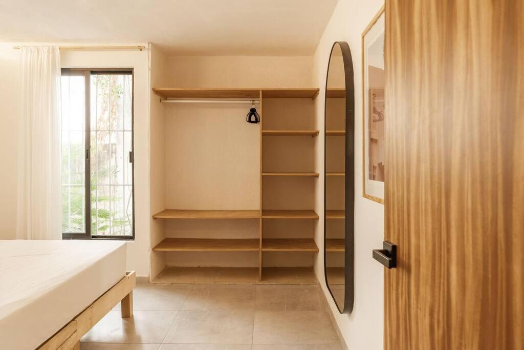 Totally Renovated 10 Min Away From Beach/hot Neighborhood * Cancún