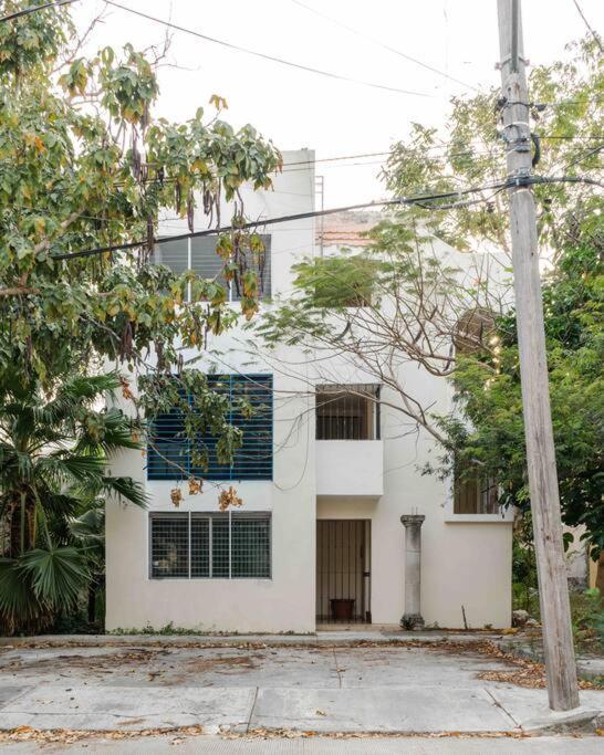 Totally Renovated 10 Min Away From Beach/hot Neighborhood Apartamento Cancún