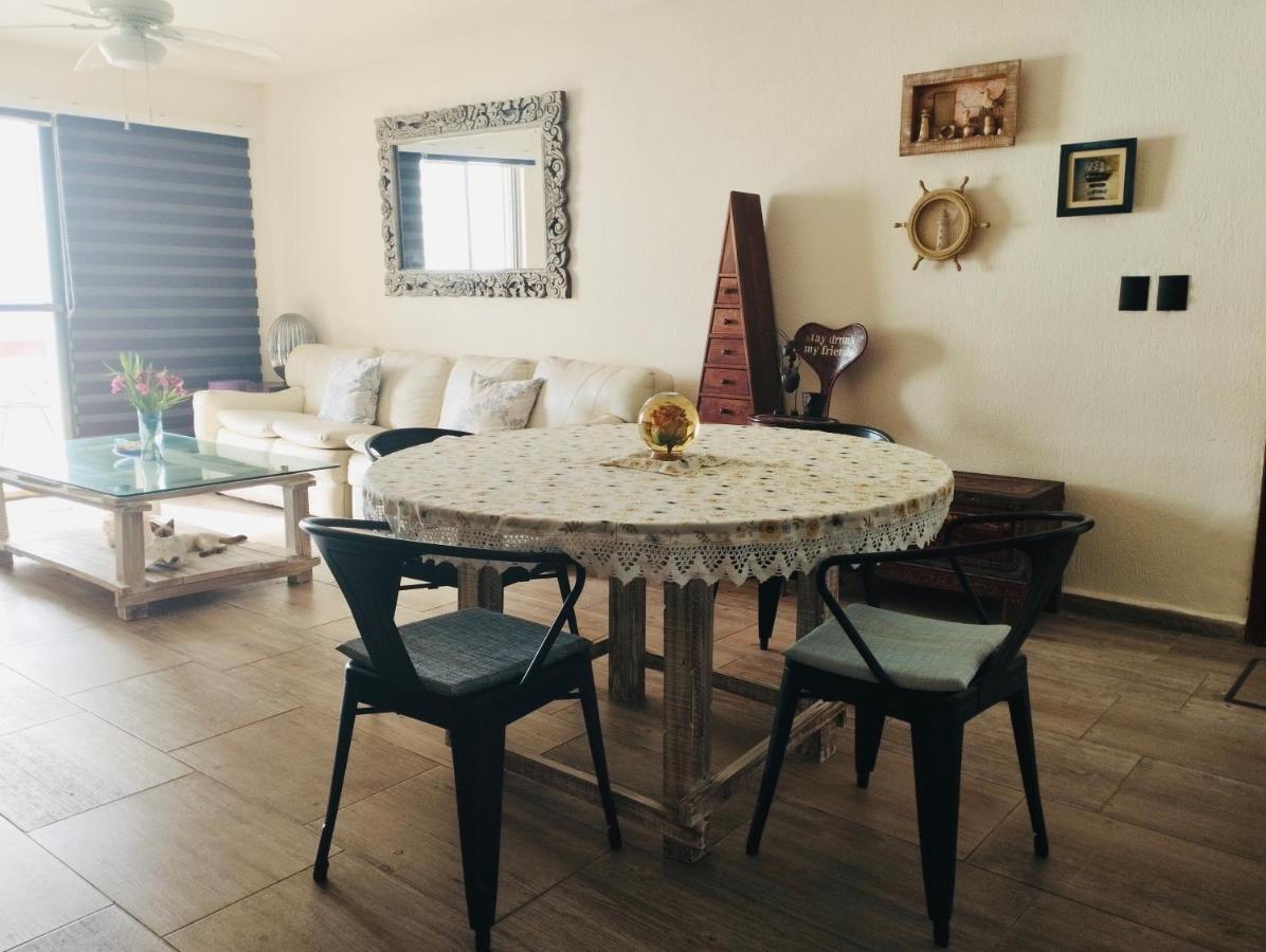 Ocean View Flamingo Bed & Breakfast *