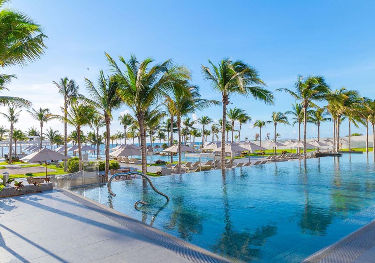 Ocean View In 5 Diamond Hotel 5*