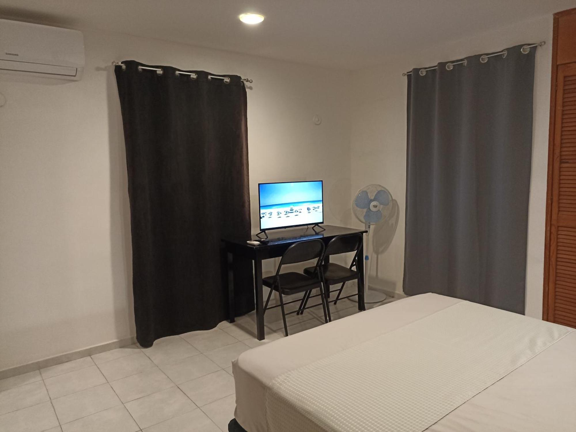 - Tr3s By Walter De La Renta Cancún