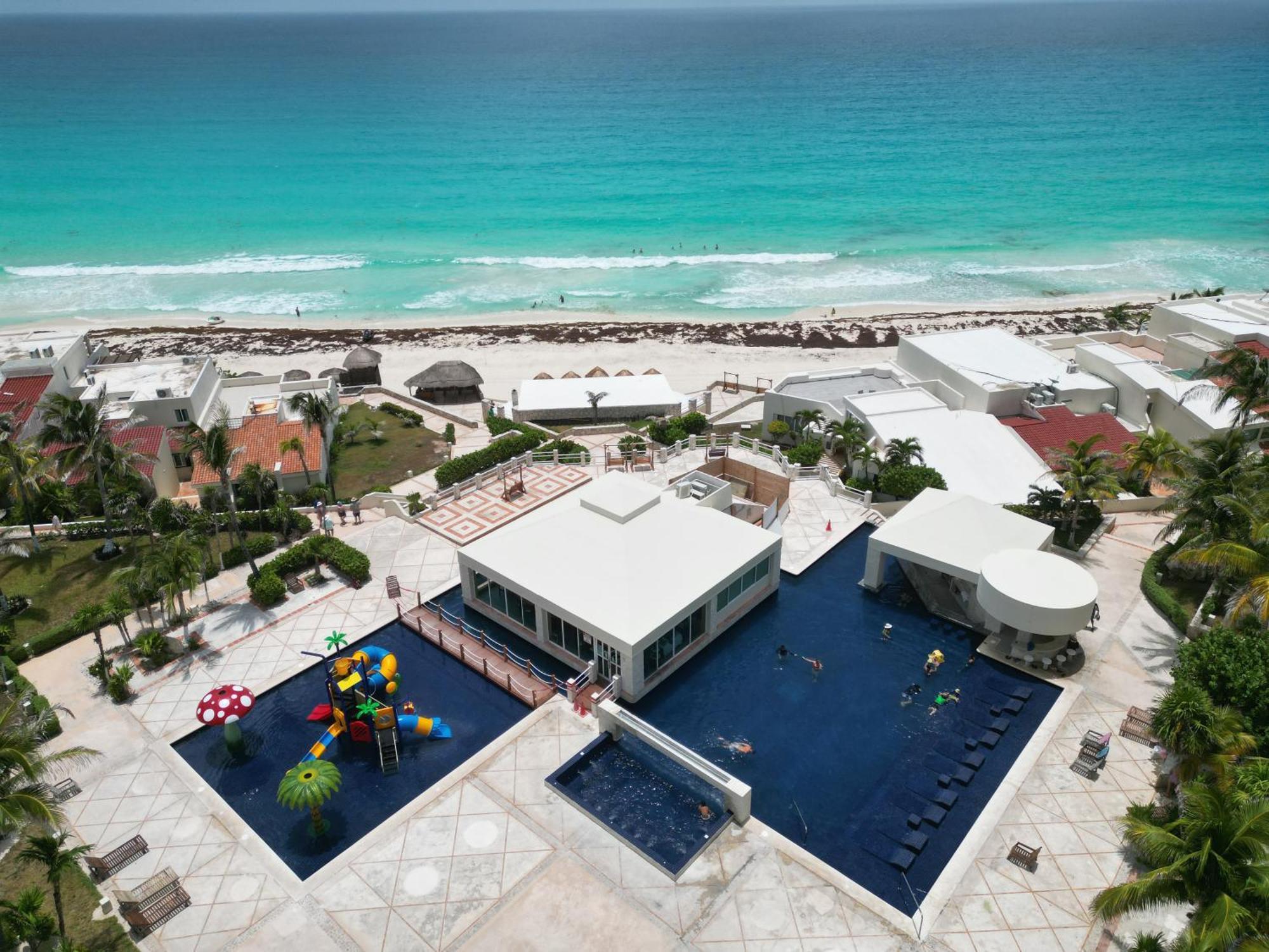Ocean Front 4* Cancun