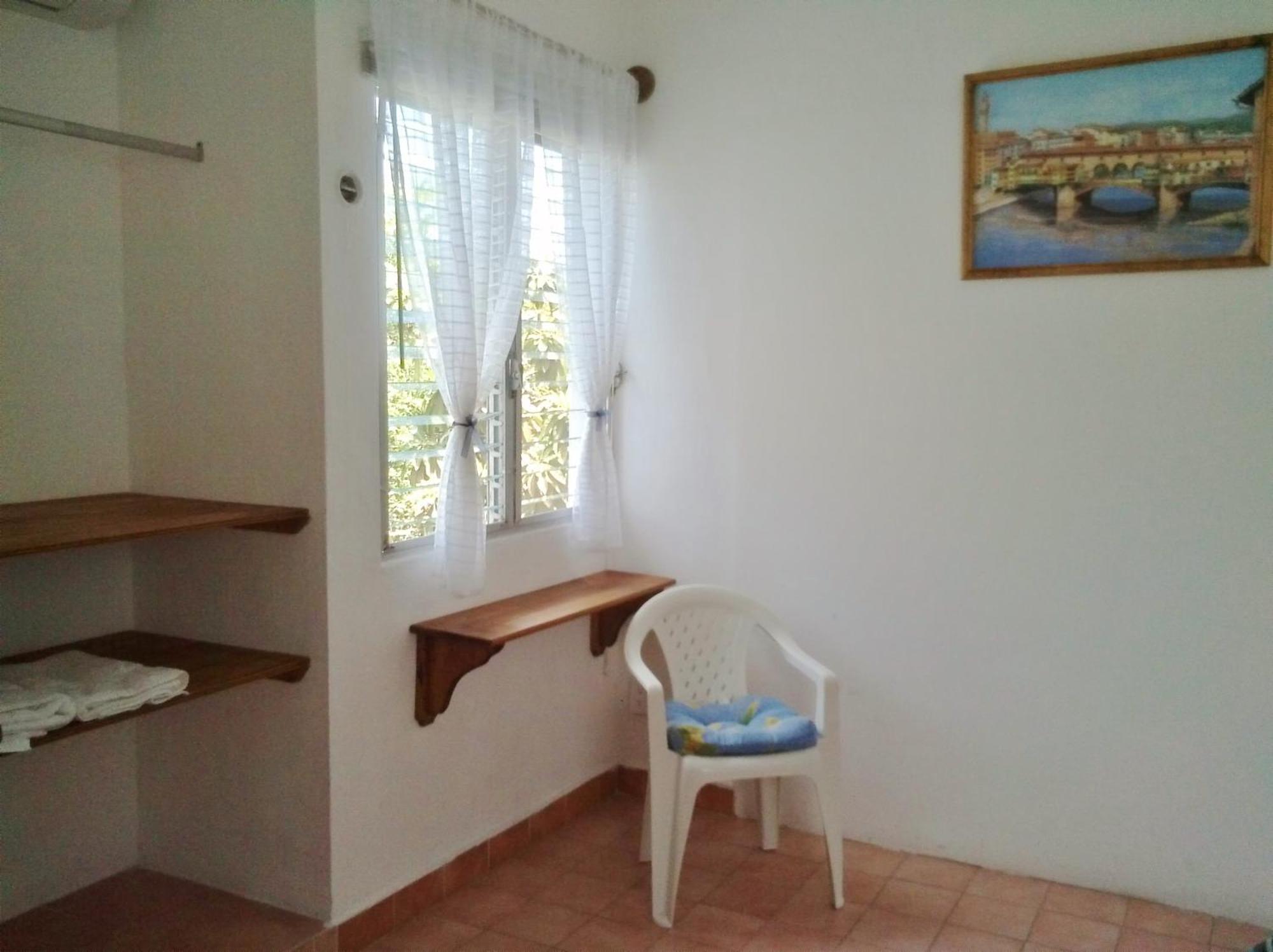 Caracoles Bed & Breakfast