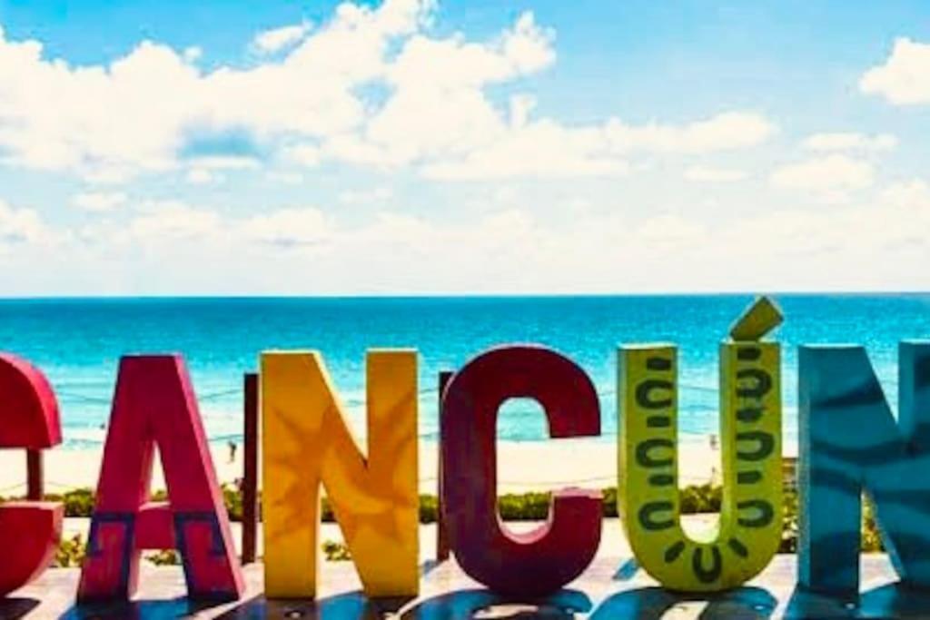 Punta Me & In Punta Sam Ferry Beach Cancun