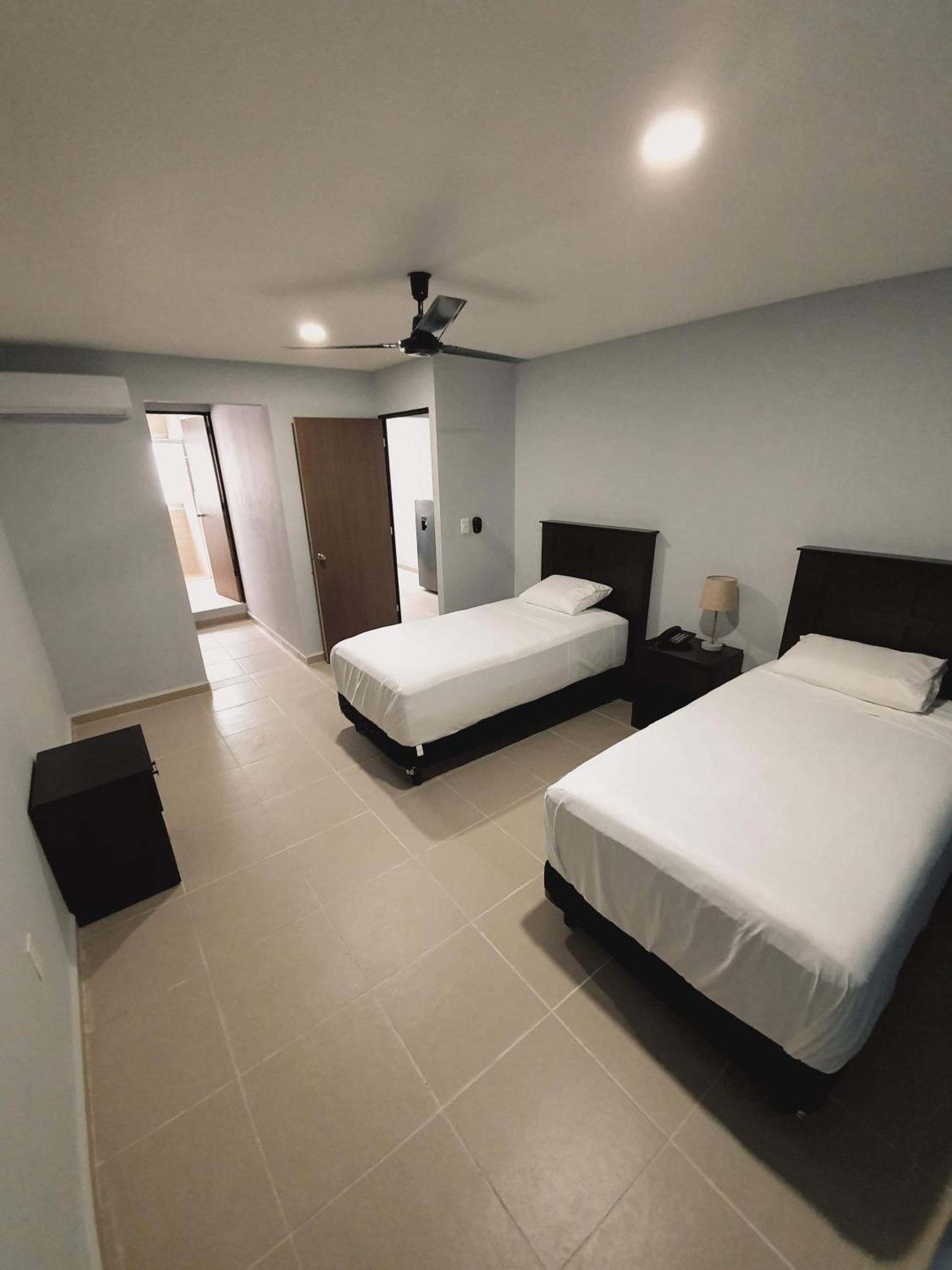 Torre Metropoli Hotel Cancun
