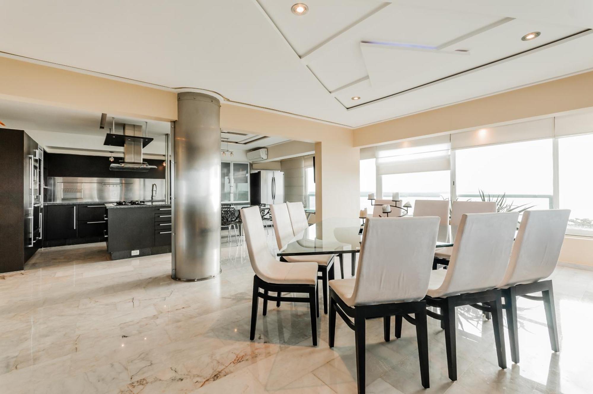 Brisas Beachfront Penthouses Cancún