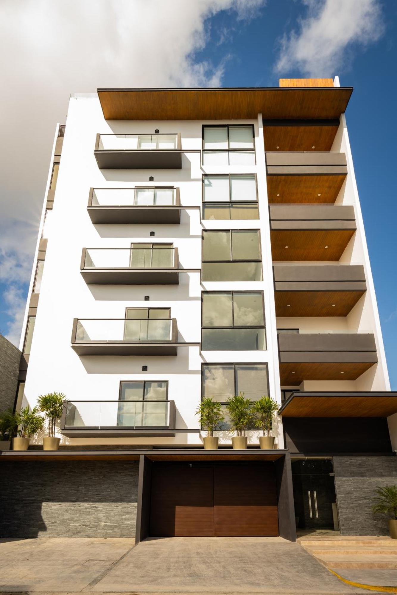 Cumbres Garden Luxury Apartahotel Cancún