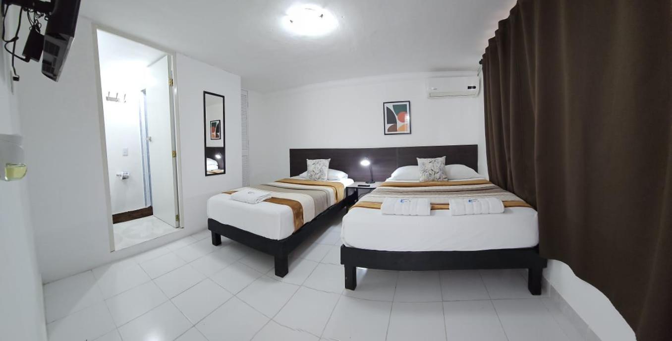 Book & Sleep Hotel Cancún