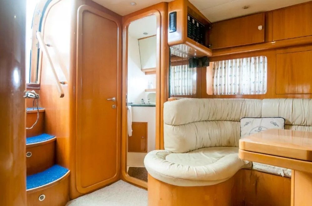 Boat And Bed Ocean View Hotel