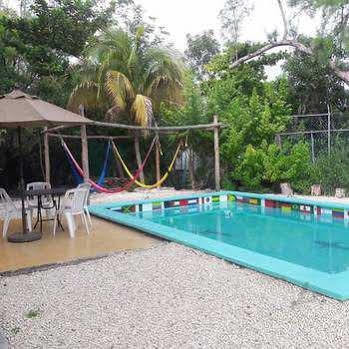 Hostal Punta Sam *
