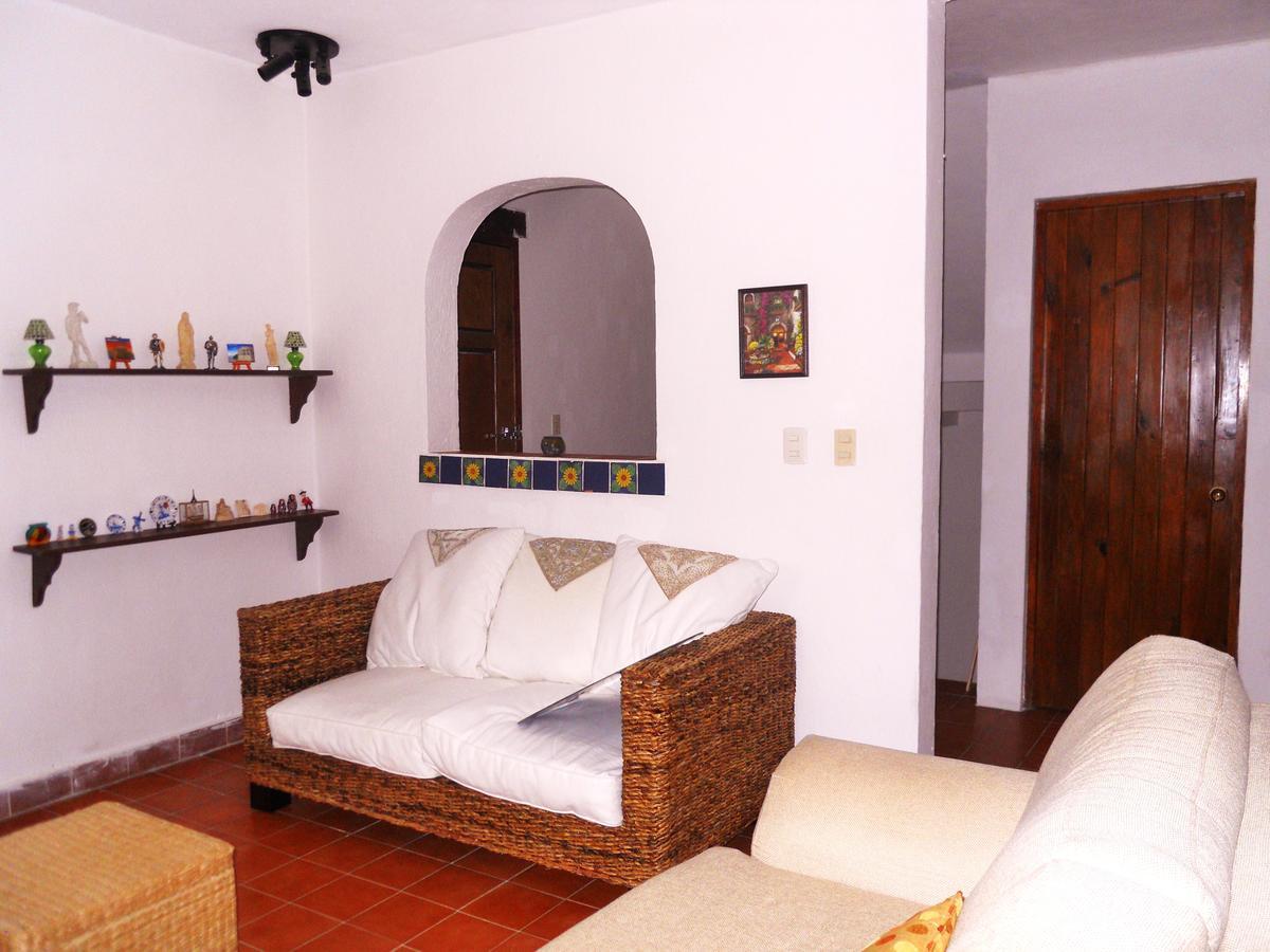 Caracoles Bed & Breakfast
